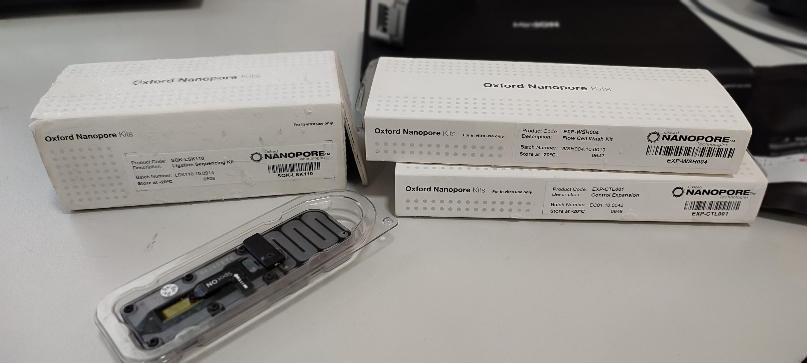 Oxford Nanopore System image 2