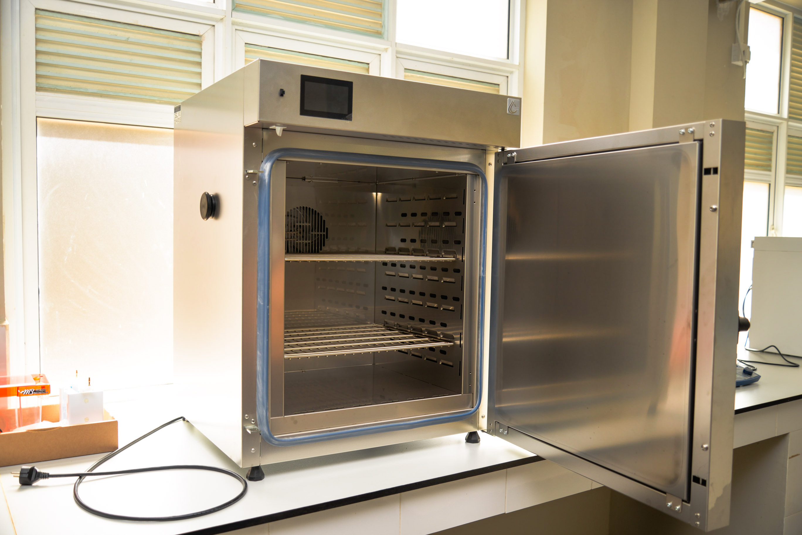 Dry Oven image 2