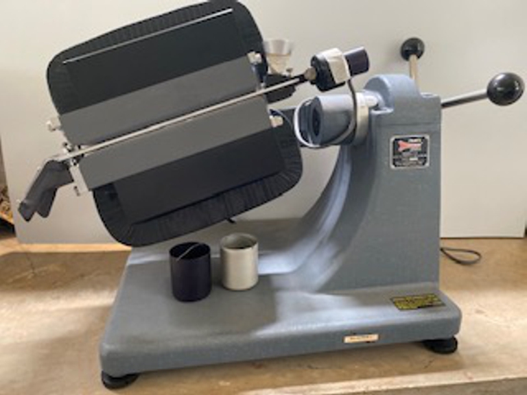 Isodynamic Magnetic Seperator